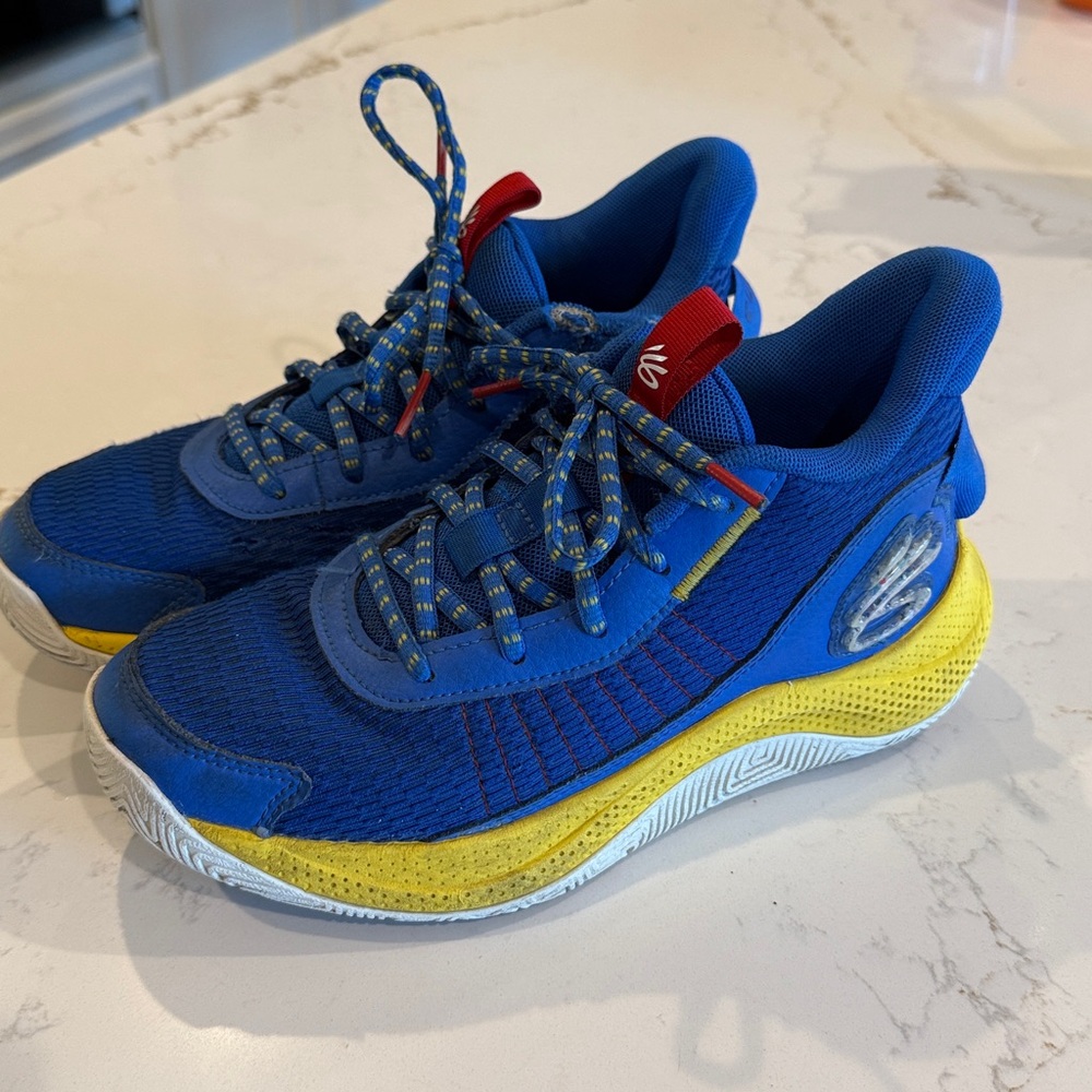 Under Armour(GS) Curry 3Z7 'Royal Taxi' kids 6Y yellow blue basketball